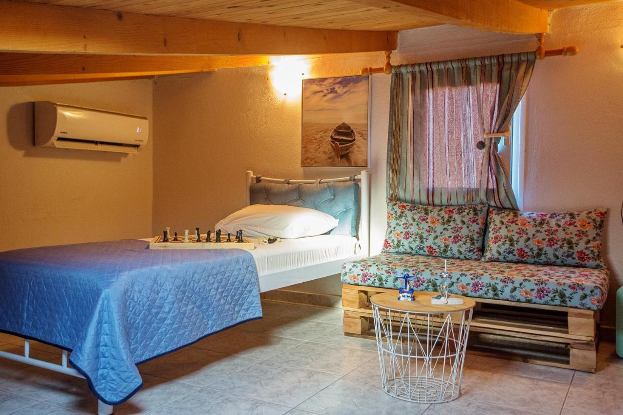 Holiday House Ioanna 2 - Loft Nea Peramos  Ngoại thất bức ảnh