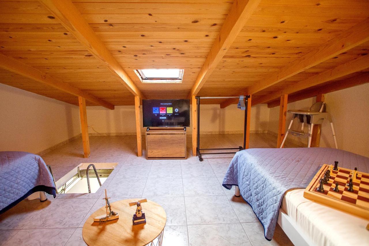 Holiday House Ioanna 2 - Loft Nea Peramos  Ngoại thất bức ảnh