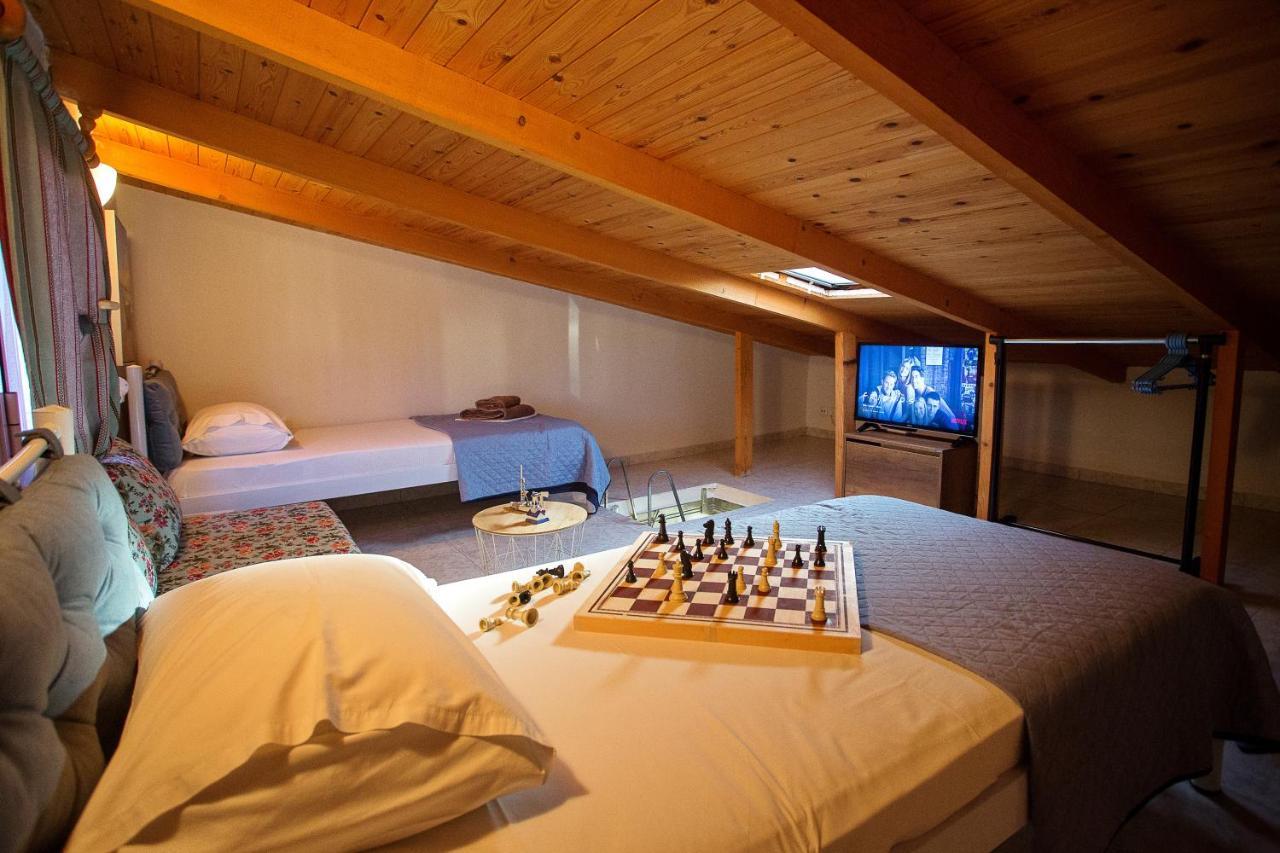 Holiday House Ioanna 2 - Loft Nea Peramos  Ngoại thất bức ảnh