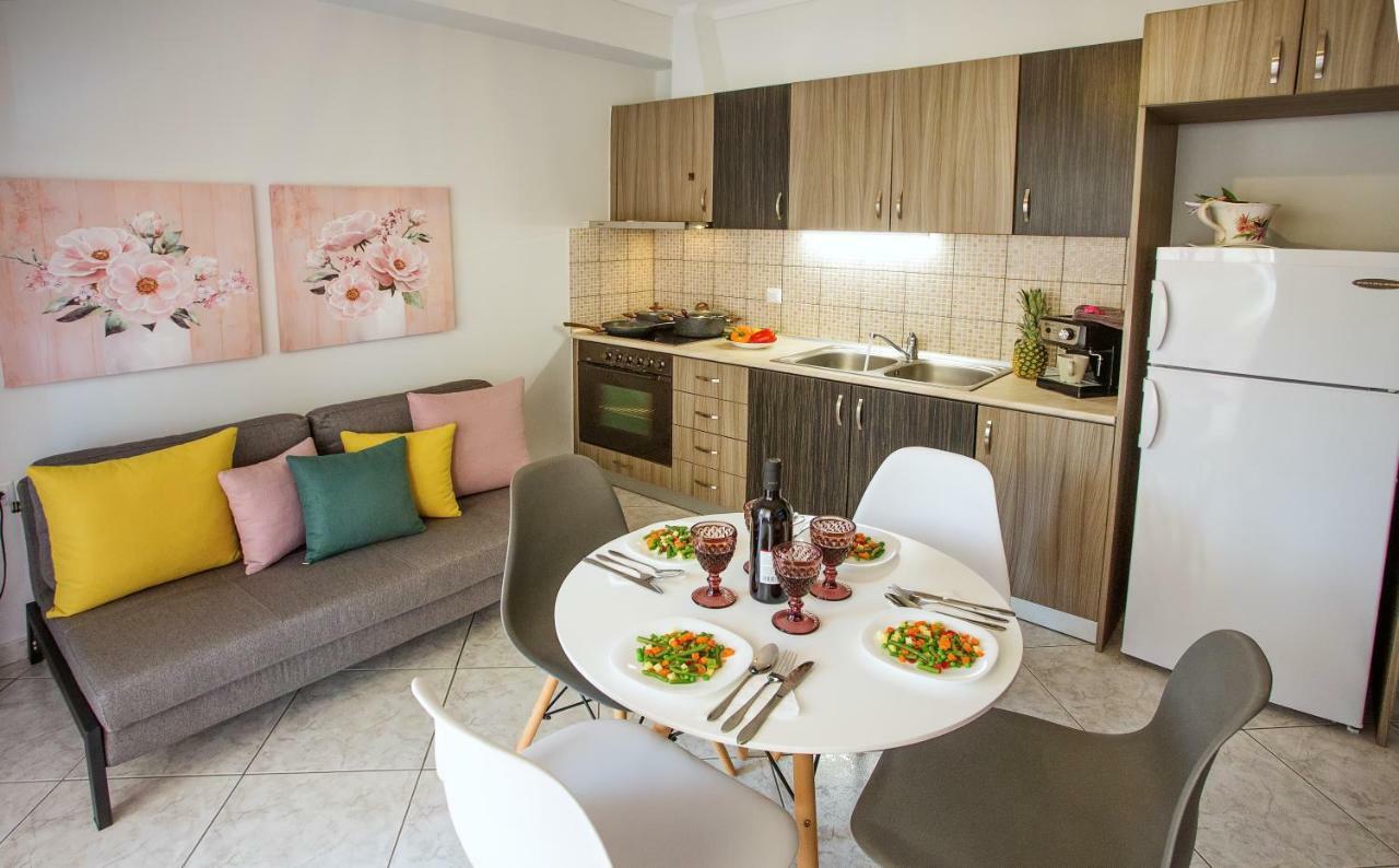 Holiday House Ioanna 2 - Loft Nea Peramos  Ngoại thất bức ảnh